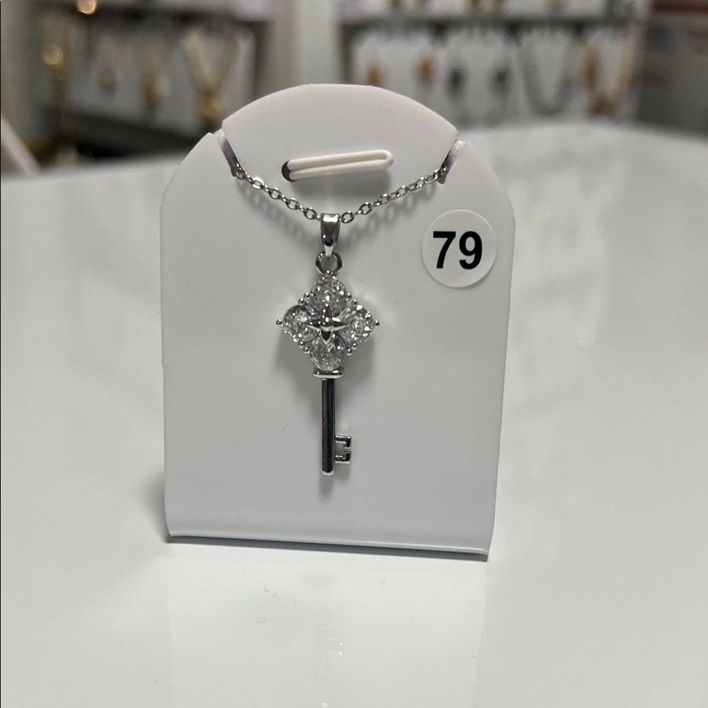 Elegant Silver Key Pendant Necklace